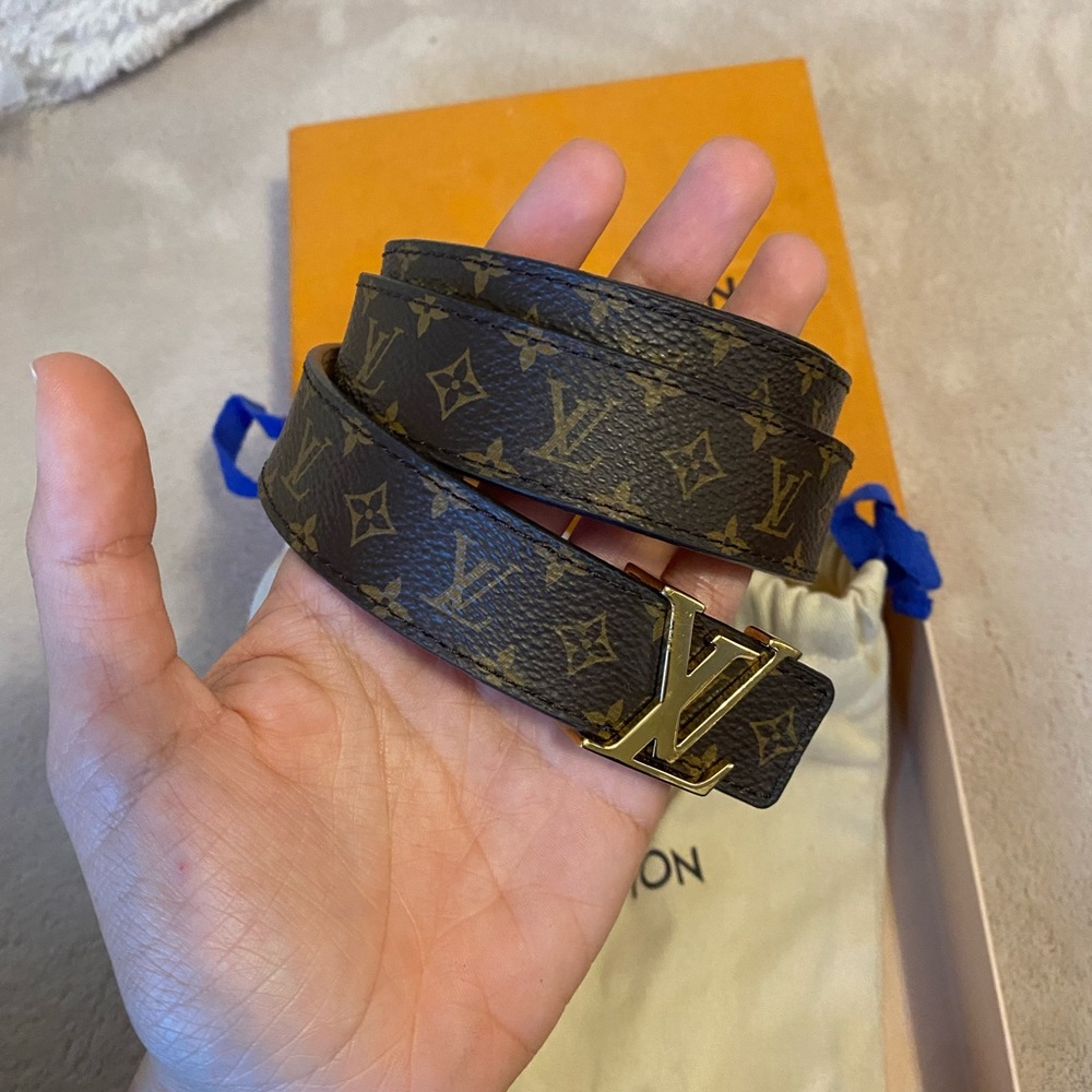 Louis Vuitton Womens 25 MM Monogram Belt